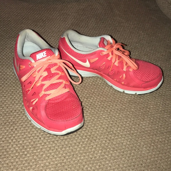 Nike sneakers - Picture 3 of 6